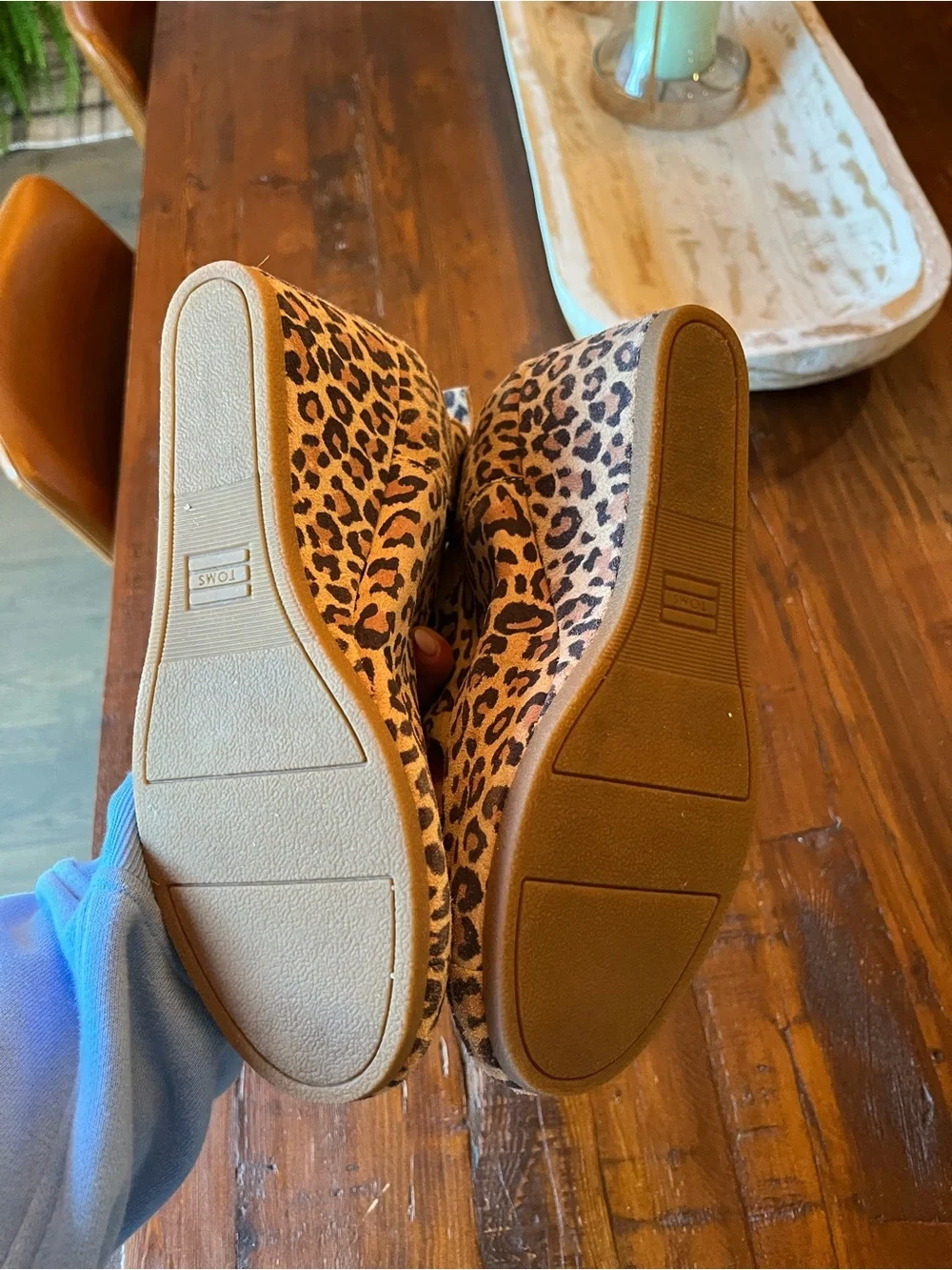 TOMS Kelsey Wedge Ankle Booties Desert Tan Leopard Print Suede Women's Size 9.5